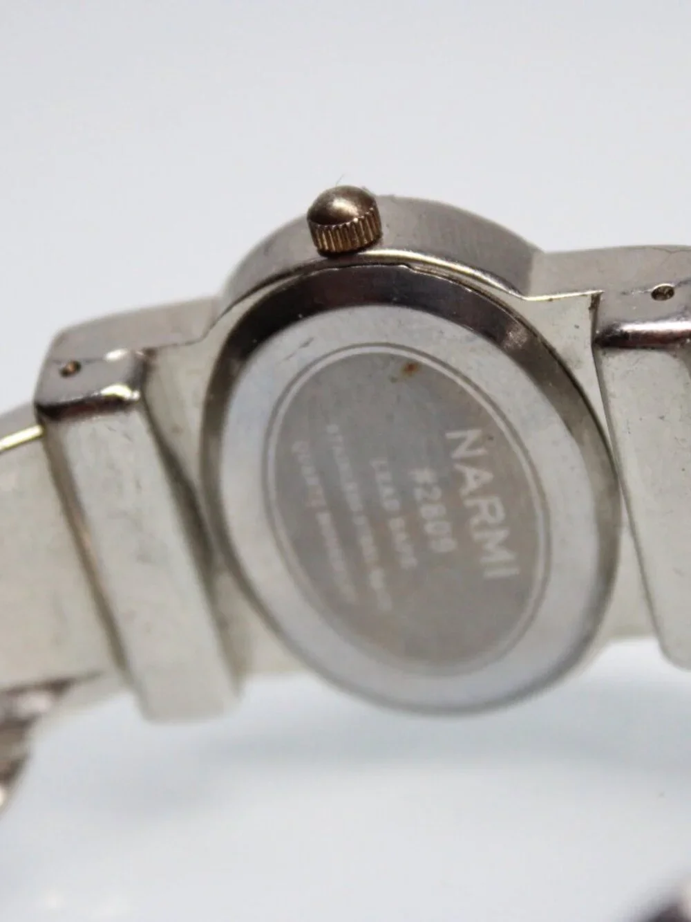 Narmi Women's Quartz Watch Silver Tone Horseshoe Cuff Bracelet Oval Dial
